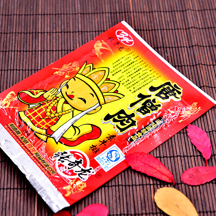 60袋包邮 80后怀旧零食 辣片素牛排素食面筋 张奇龙唐僧肉辣条28g