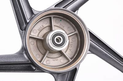 建设雅马哈摩托车配件 jym125-8 劲傲125 原装 前钢圈 后钢圈铝轮