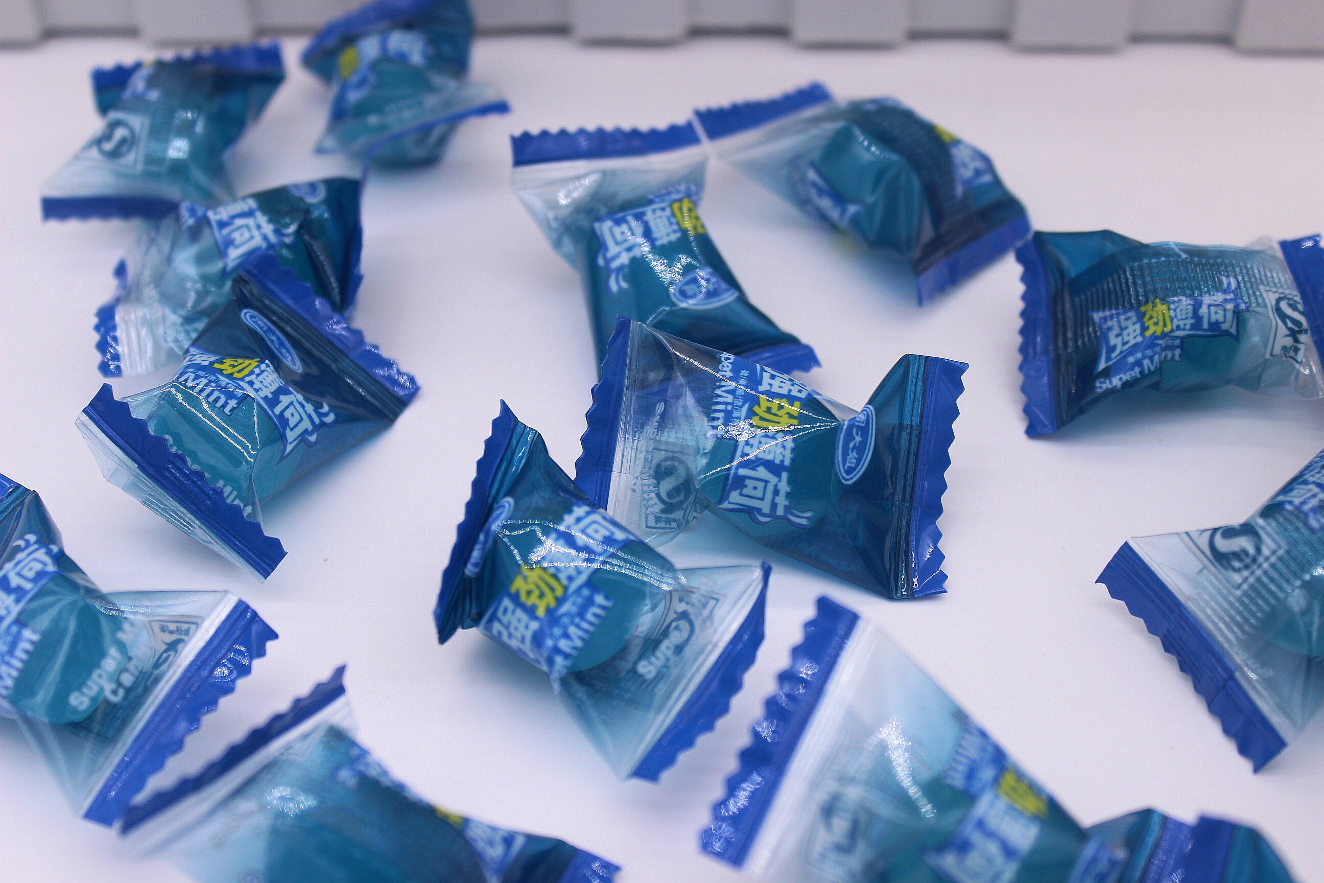 包邮特价新品周大姐强劲薄荷糖散装500g酒店宴会活动结婚庆喜糖果