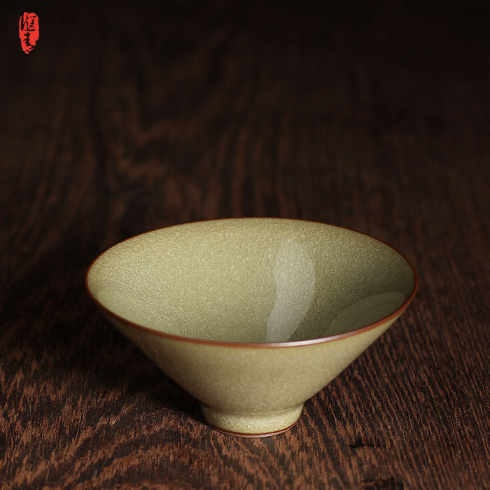 龙泉青瓷王文手工鱼籽纹主人杯百圾碎品茗杯功夫茶杯陶瓷冰裂建盏