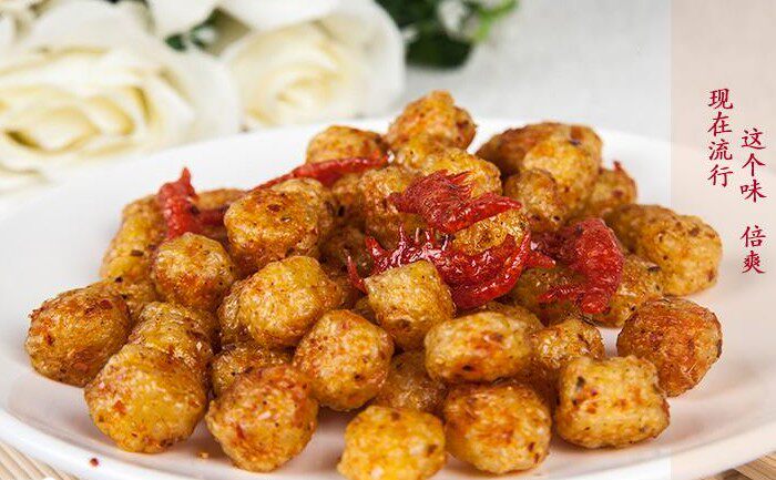 拍30袋包邮 80后怀旧零食李师傅虾扯蛋 童年儿间辣条片零食品36g