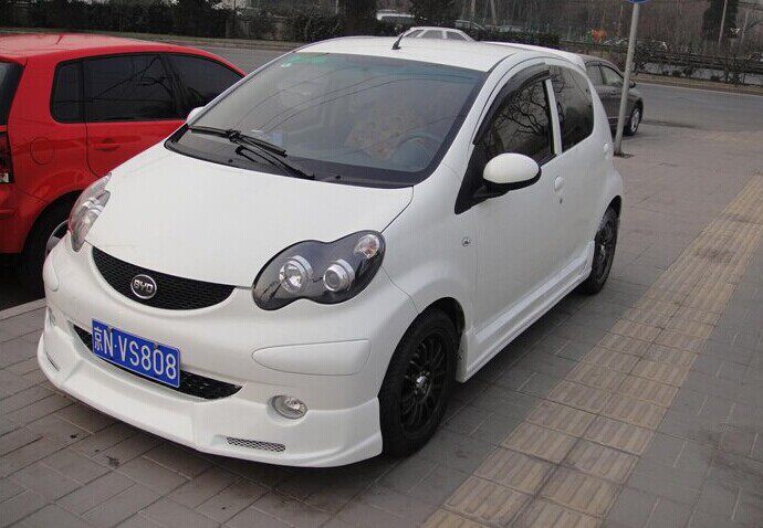 比亚迪f0大包围改装 f0尚酷版前后保险杠侧裙小尾翼加装