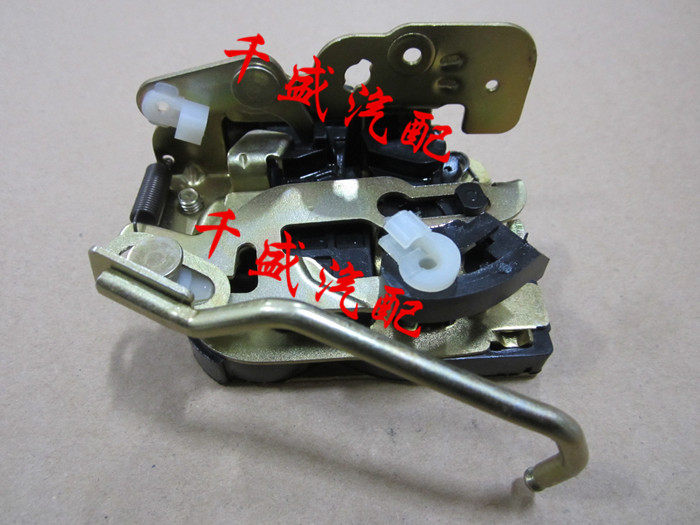 东风小康 配件k07 k17 k07二代 前门锁块中门锁块 锁机构锁块锁体