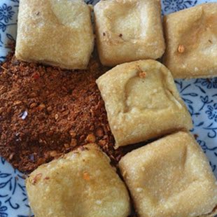 2盒免邮云南特产手工建水臭豆腐毛豆腐烧豆腐25个每瓶送都送蘸水