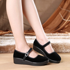 途加壹老北京布鞋女鞋坡跟单鞋酒店礼仪工作鞋妈妈鞋舞蹈鞋黑布鞋