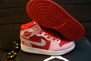 小薇原厂aj1篮球鞋情人节限量乔1gs粉红蕾丝579748-607厂货