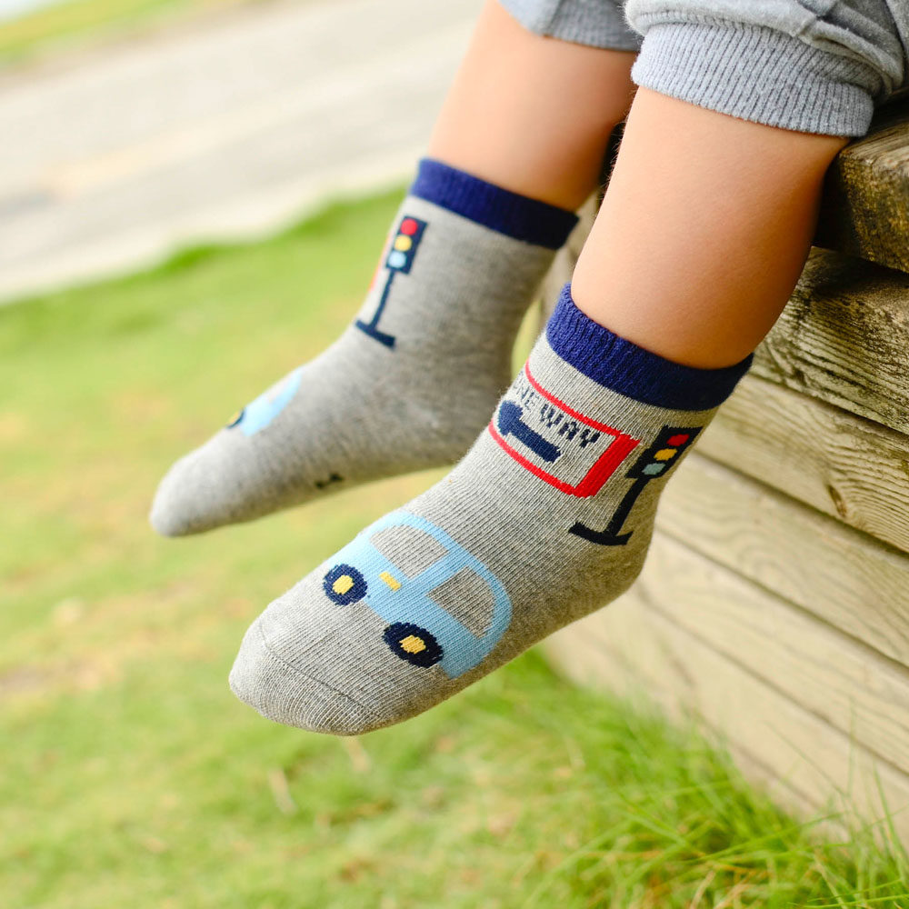 春秋季卡通小汽车图案中筒男童薄款网眼棉袜儿童袜子纯棉宝宝网袜