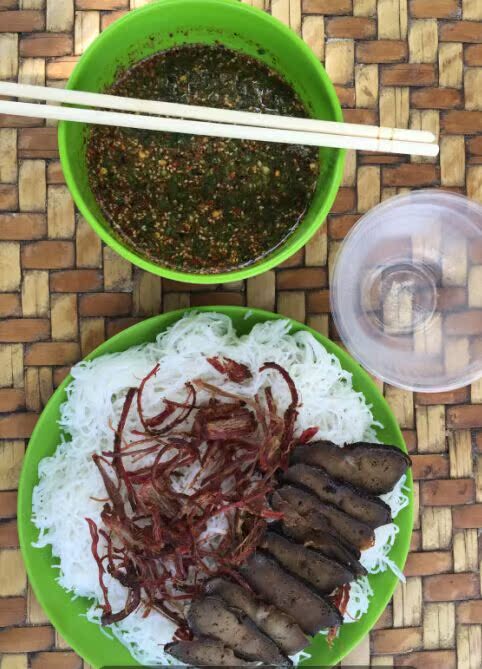 撒撇鲜直送一日达 腾冲-芒市特色撒撇真空包装撒撇米线 全国供货