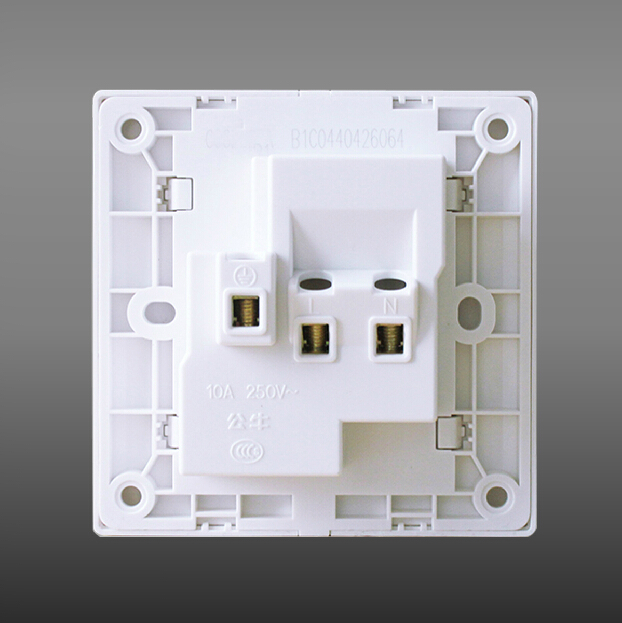 公牛開關插座大間距斜五孔10a錯位五孔插座牆壁電源面板g07z223a