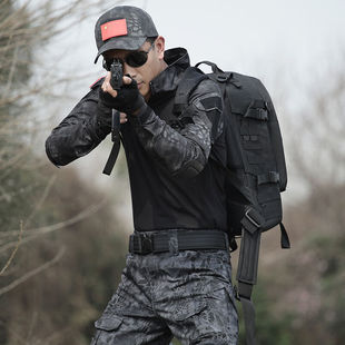 户外军迷g8黑色软壳冲锋衣特种兵野战抓绒加厚防水作训作战服外套