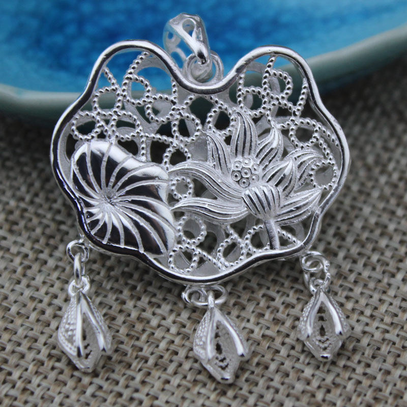 大人女款银项圈成人银锁纯银长命锁镂空荷花天鹅文艺范