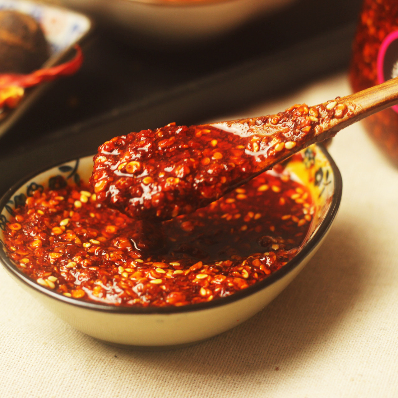 胡同里辣椒酱 油辣子四川辣椒油微辣凉拌菜拌面火锅蘸料调料200g