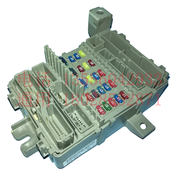 2010年本田city鋒範發動機保險盒室內保險盒多路控制器保險絲盒