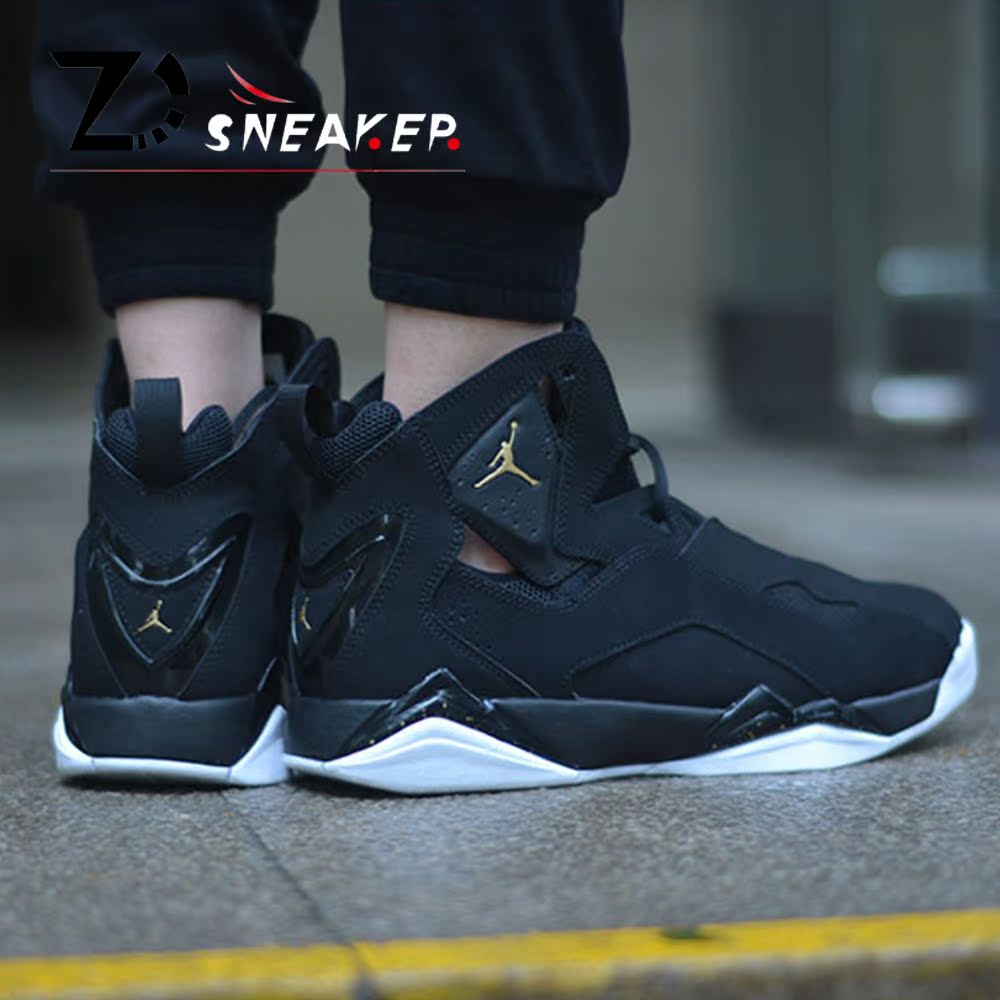 air jordan true flight aj7 加強版 黑白金 343795-342964-026