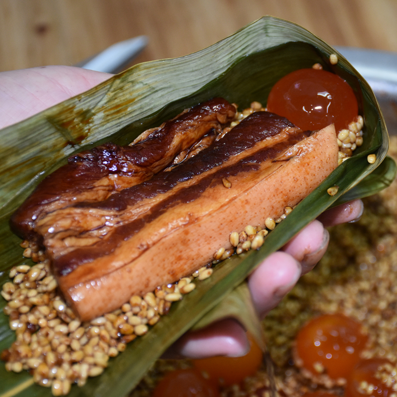 蛋黄肉粽上海朱家角粽子手工阿婆粽端午节嘉兴枫泾粽子特产现做