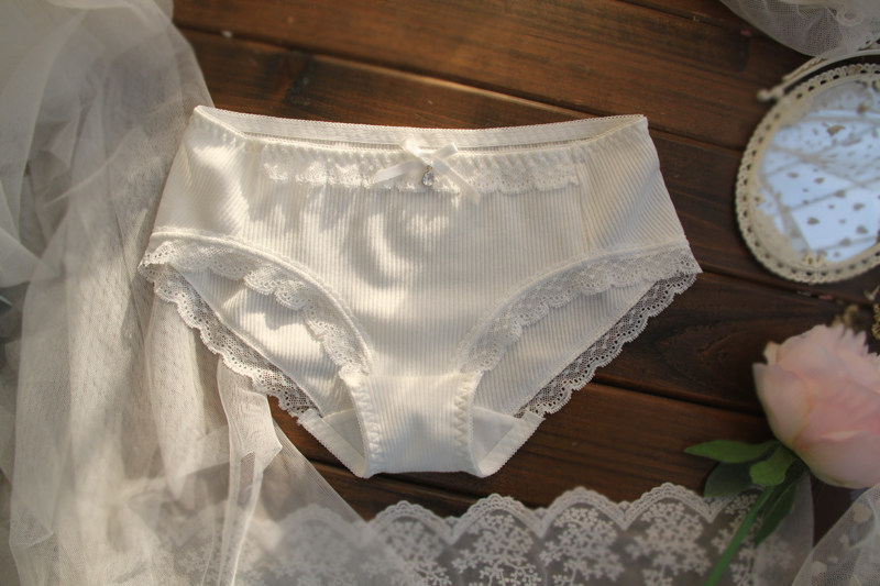 超薄100%全棉透气三角底裤少女中低腰内裤一片无痕纯白色简单夏
