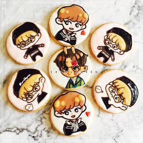 私人订制 卡通动漫人物翻糖霜饼干 生日礼物情人节示爱礼物甜品桌