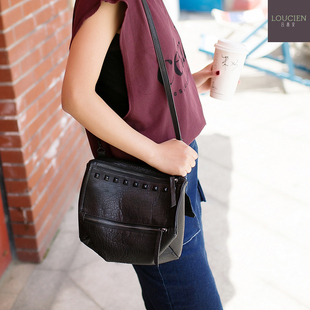 吕西安-夏衣芒夏/时尚荔枝纹黑色铆钉