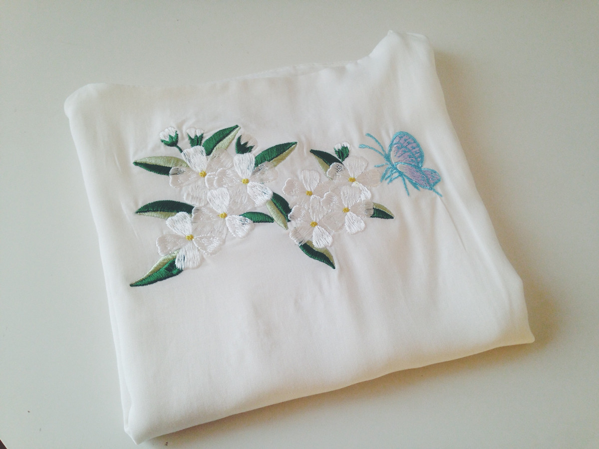 锦尘居寻香精品梨花汉服刺绣吊带抹胸包邮仙的不要不要的最后一批