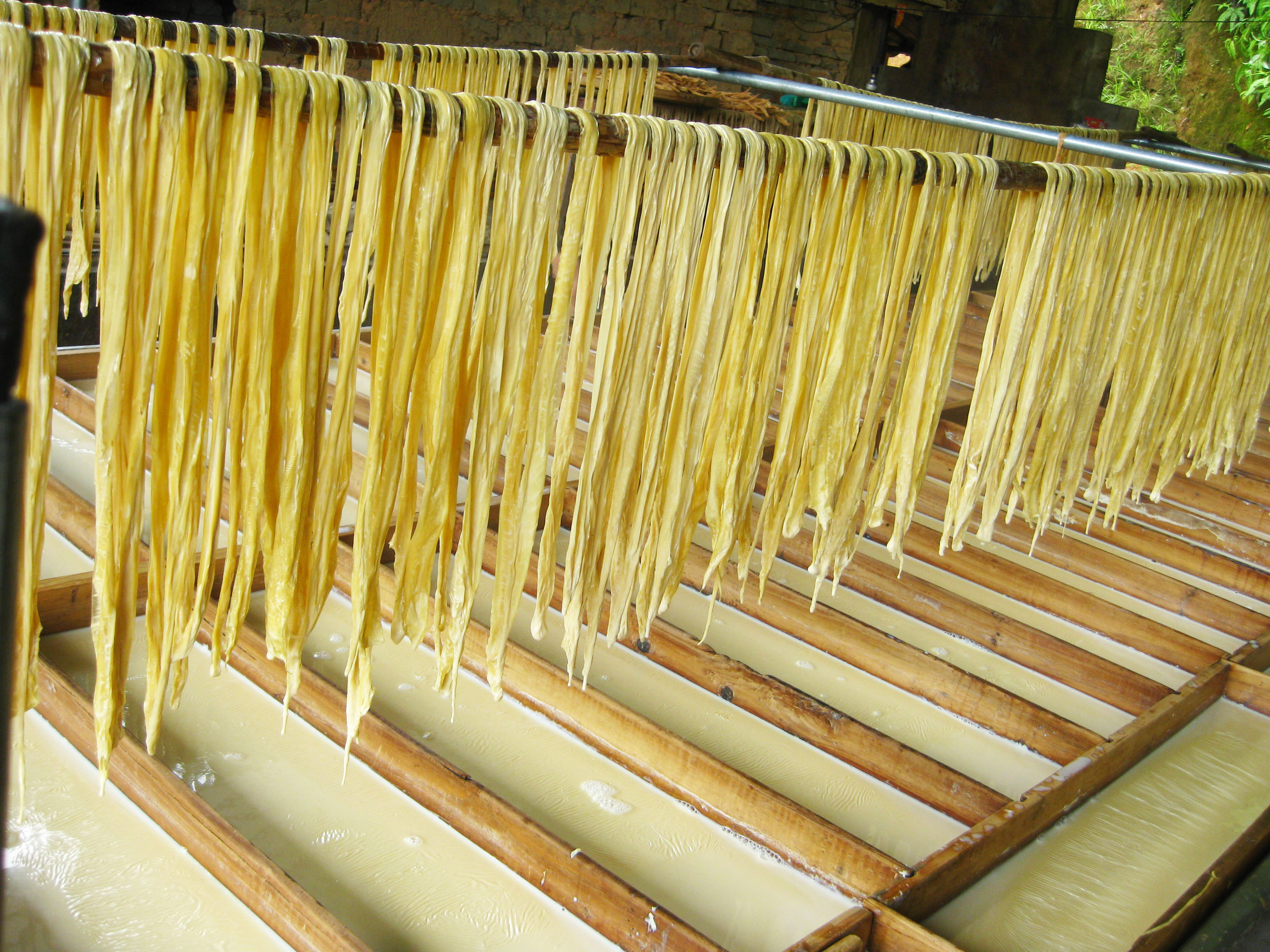 农家纯天然手工自制腐竹 广东梅州客家五华新桥腐竹 油豆腐皮豆条