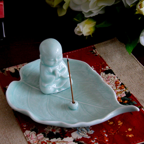 陶瓷香插 小沙弥 禅坐 陶瓷香插 叶子形状 线香 香插 陶瓷