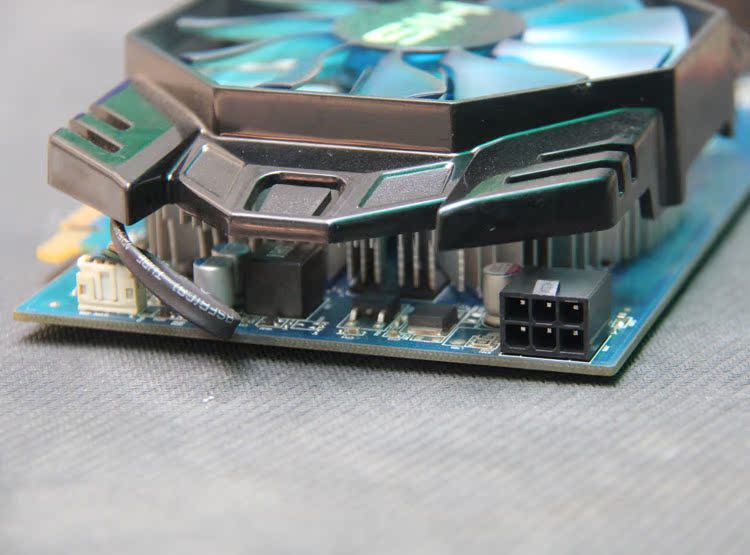 his r7 260x电脑台式机2g独立游戏显卡非gtx650ti 750ti 270 660