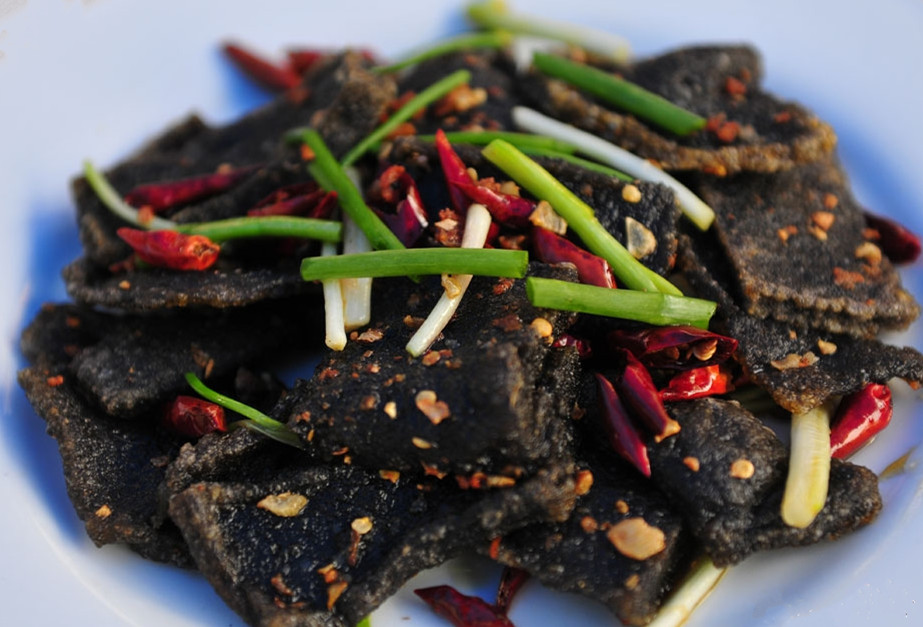蕨巴美食（蕨吧怎么做） 蕨巴美食（蕨吧怎么做）《蕨巴是怎么做成的》 美食资讯