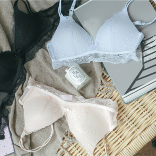 内衣bananapar 8105# 无钢圈蕾丝薄杯美背性感舒适胸罩内衣套装