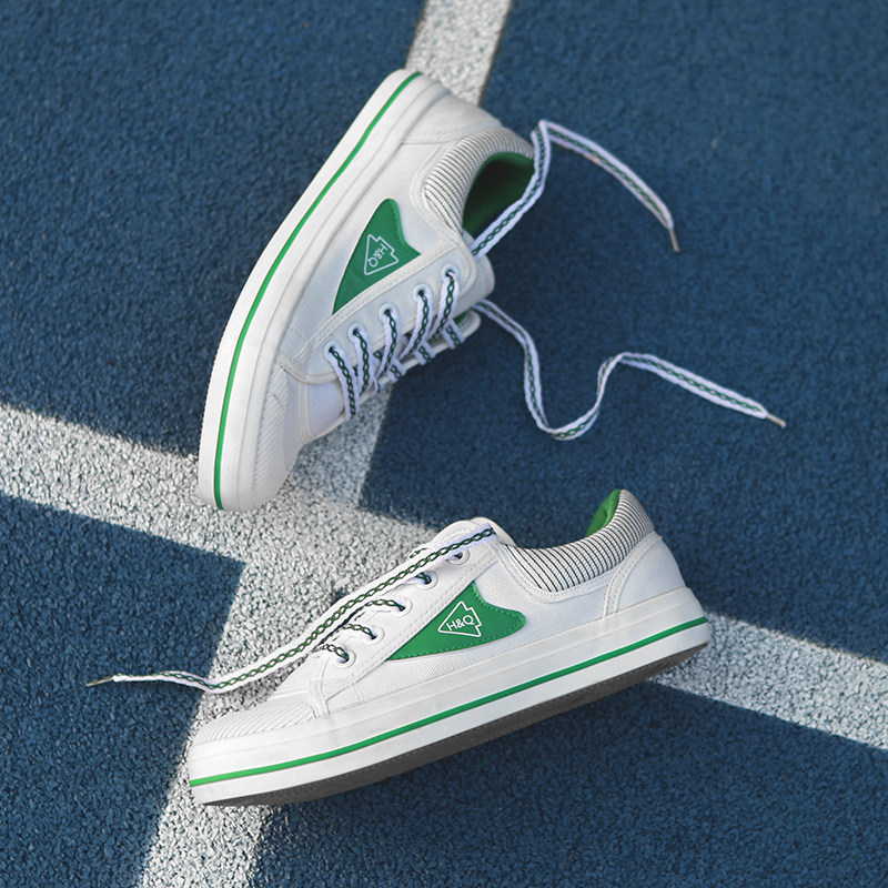 90后都在穿的帆布鞋,时尚不是一点点