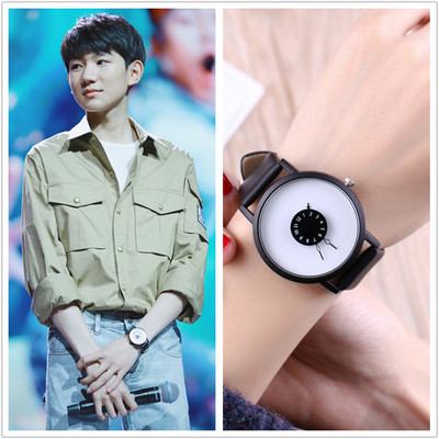 tfboys王源同款简约学生手表女转盘个性创意复古皮带潮男情侣对表