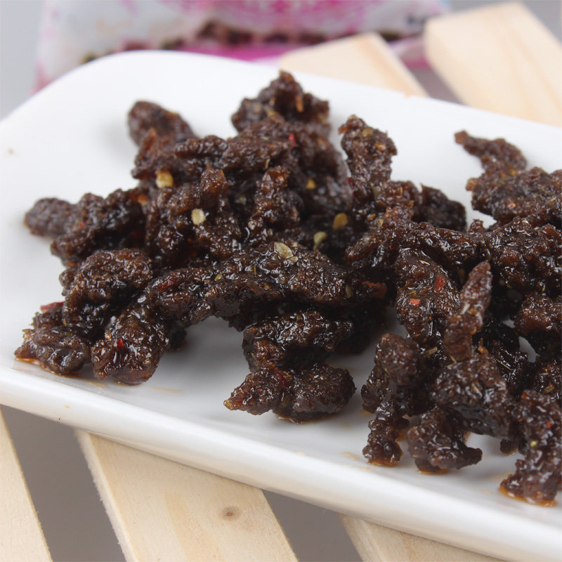 50袋包邮 80后怀旧零食 家城沙嗲牛肉干辣条调味面制 麻辣食品30g