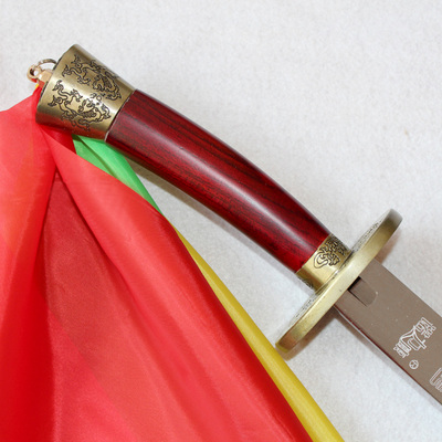 高档不锈钢太极刀男女晨练表演刀中华武术刀比赛专用半硬刀未开刃