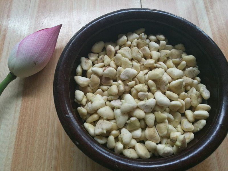 鲜菱角仁新鲜菱角仁鲜菱米手工刻菱角仁东平湖包邮新鲜原产地