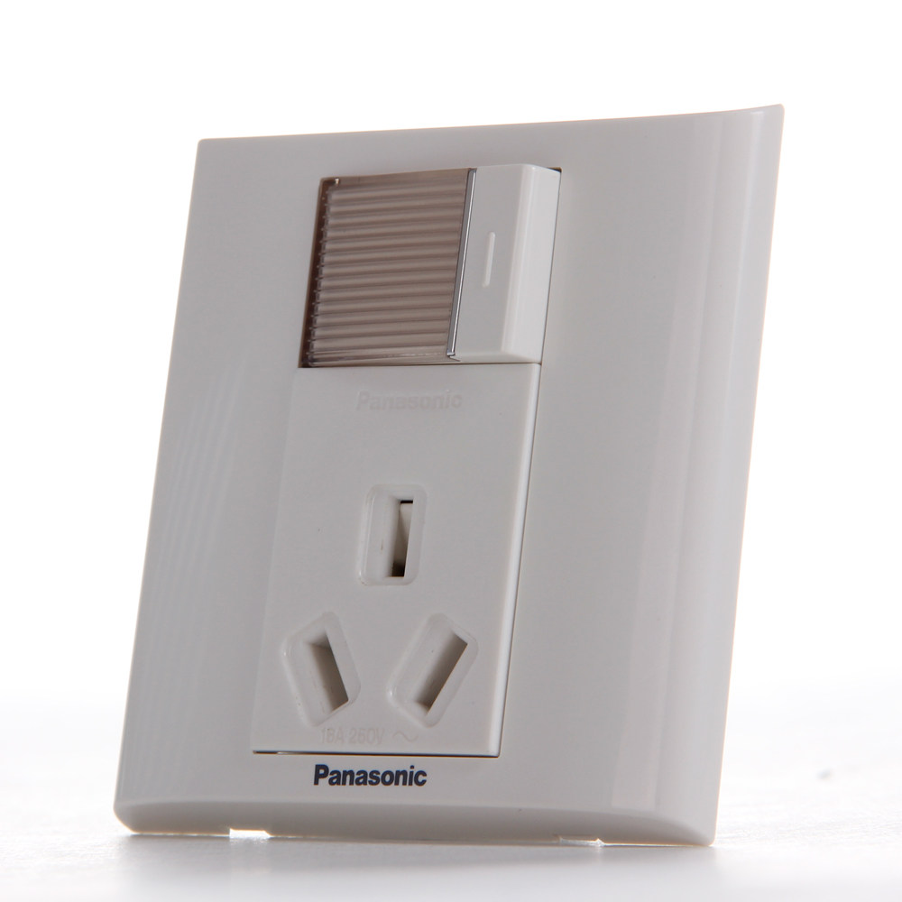 松下开关插座面板亮彩86型一开三孔16a插座带开关保护门wfh608